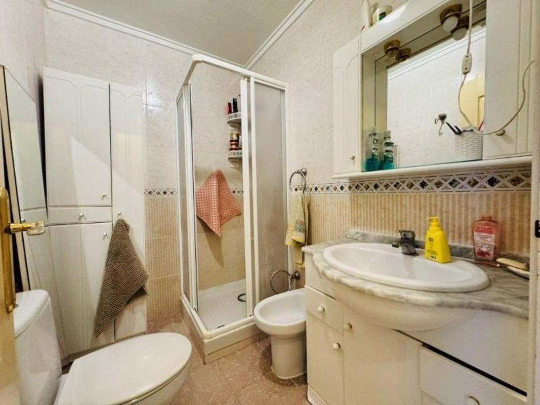 Продажа квартиры на Piso en Calle Adriano, Gaspar Perrelló, Torrevieja, Торревьеха
photo 5