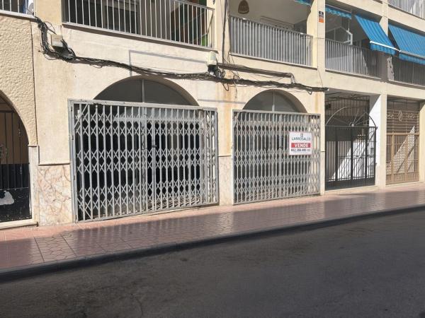Local en Calle Blasco Ibáñez, Zona Pueblo, Guardamar del Segura photo 1