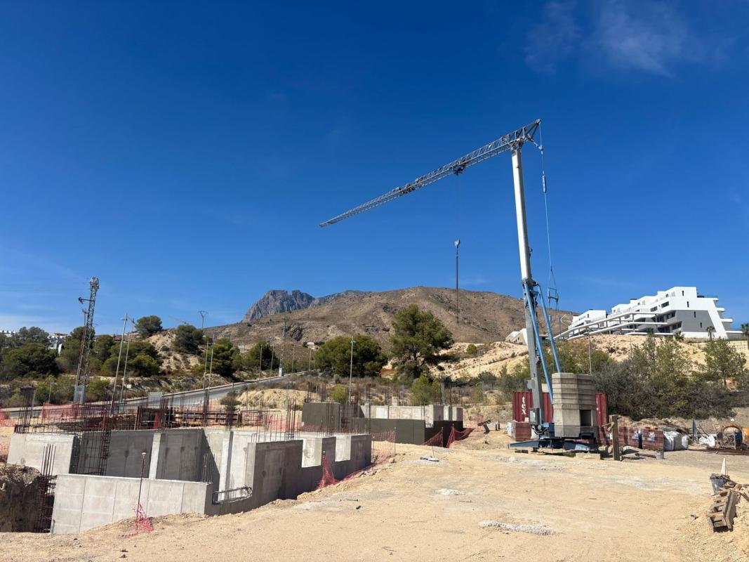 Land for sale in Finestrat, Alicante photo 2