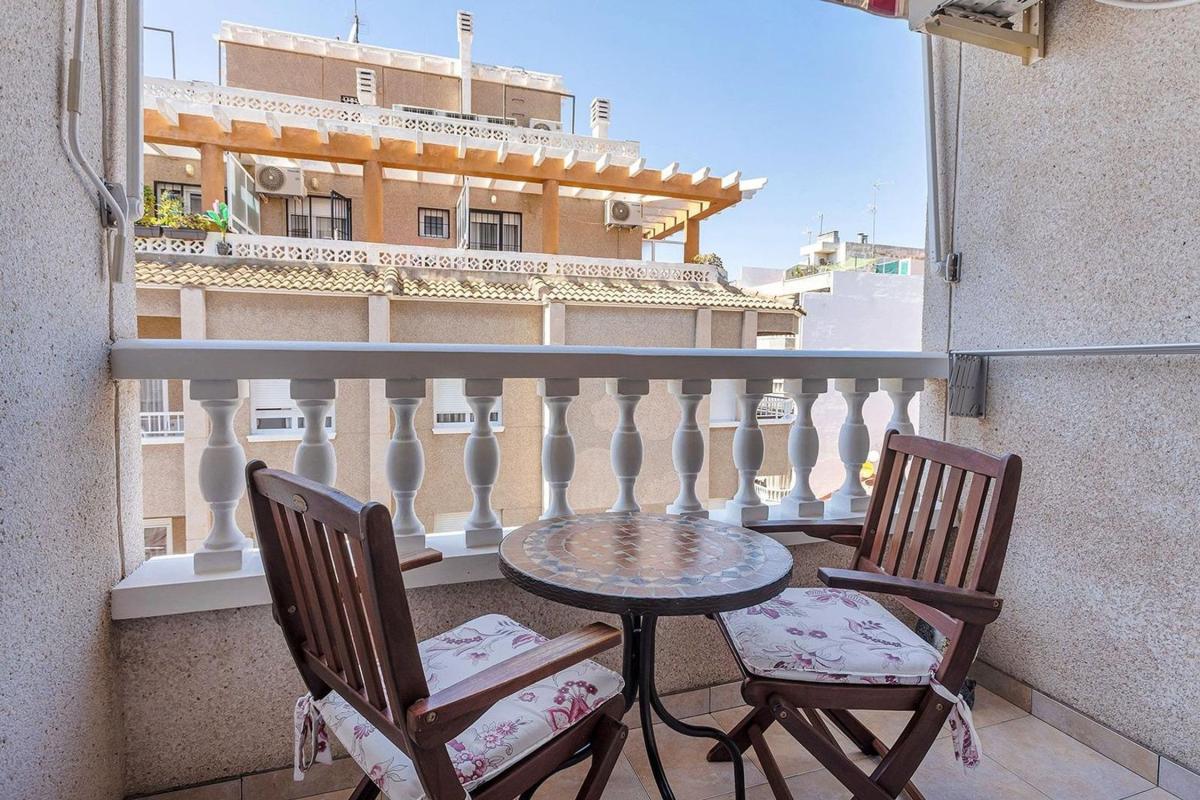 Venta de piso en Piso en Calle Zoa, 46, Las Piscinas Naturales, Torrevieja, Torrevieja
photo 3