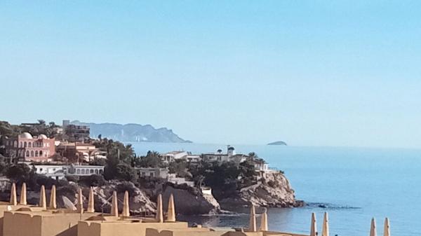 Venta de piso en Piso en Calle de Gaianes, 4, Pueblo Español - Coveta Fumá, El Campello, El Campello
 photo 1