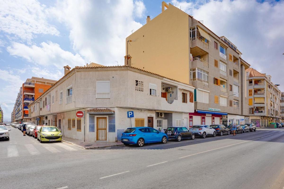 Sprzedaż poddasza w Ático en Calle Urbano Arregui, El Acequión, Torrevieja, Torrevieja photo 1