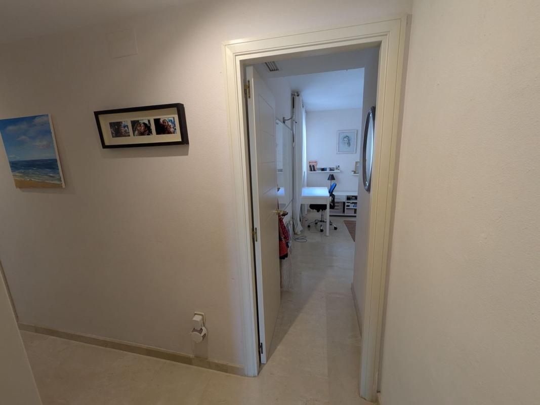 Продажа квартиры на Piso en Avenida Pintor Fernando Soria, 10, Alicante Golf, Alicante / Alacant, Аликанте / Алакант
 photo 3