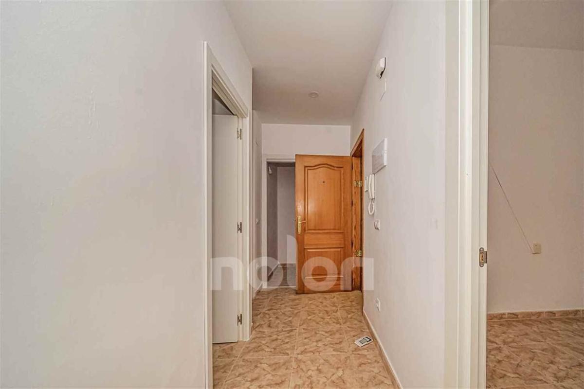 Venta de piso en Piso en Calle de la Virgen de la Almudena, Pueblo Poniente, Benidorm, Benidorm
photo 5
