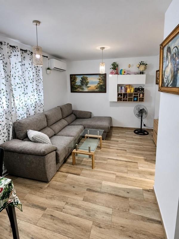 Sale of apartment in Piso en Carolinas Bajas, Alicante / Alacant, Alicante
photo 1