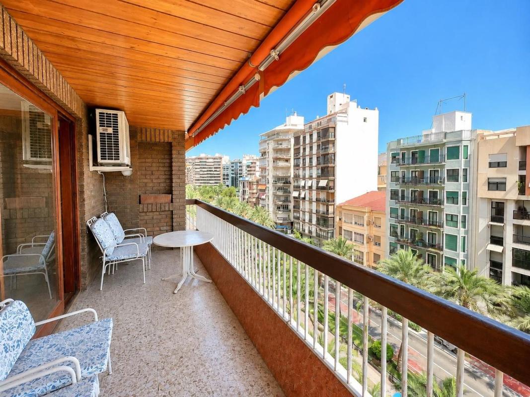 Продажа квартиры на Piso en Avenida de Federico Soto, Ensanche-Diputación, Alicante / Alacant, Аликанте / Алакант
photo 2