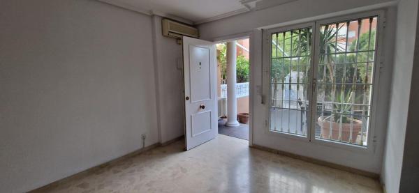 Sale of flat in Piso en Zona Deportiva-Nuevo Altabix, Elche / Elx, Elche / Elx
thumbnail 3