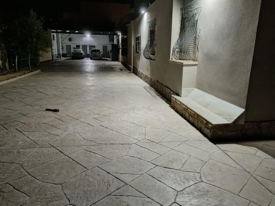 Propiedades en venta y alquiler en España photo 2