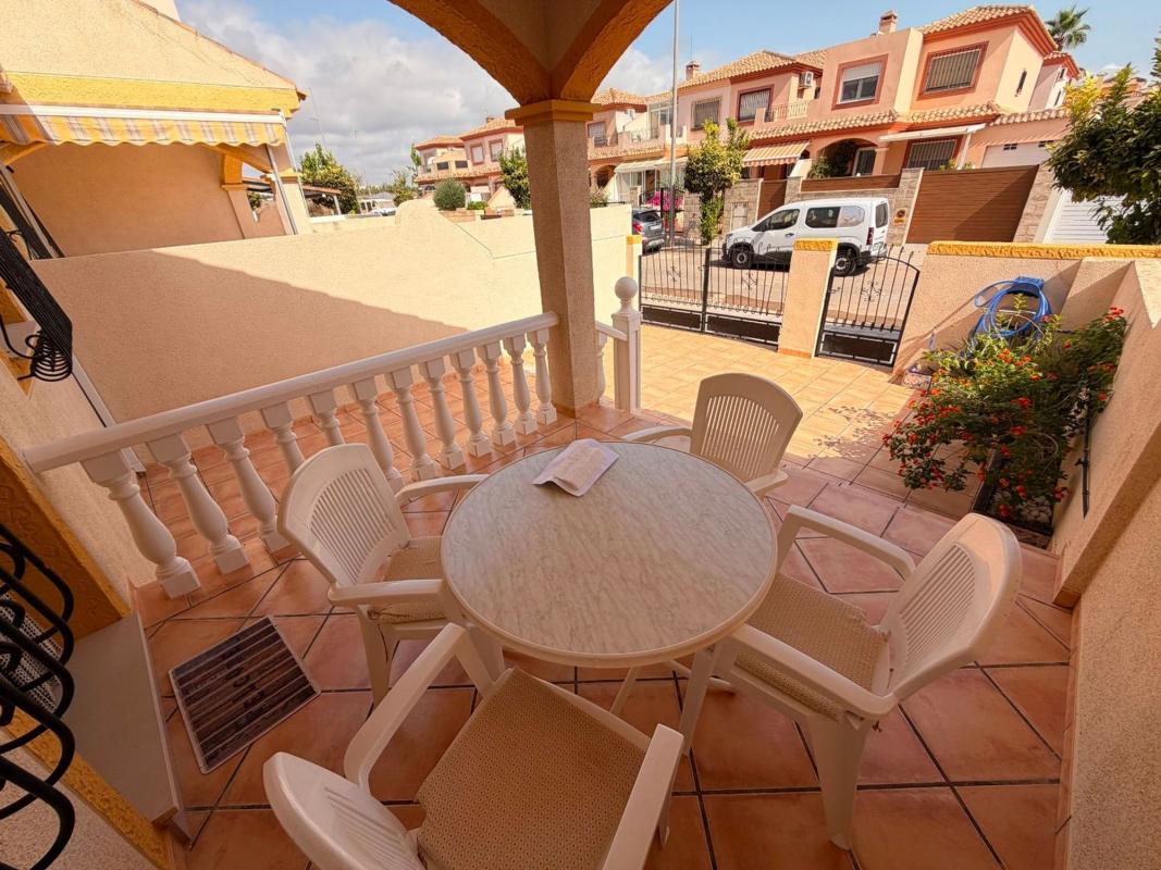 Properties for sale and rent in Spain photo 2