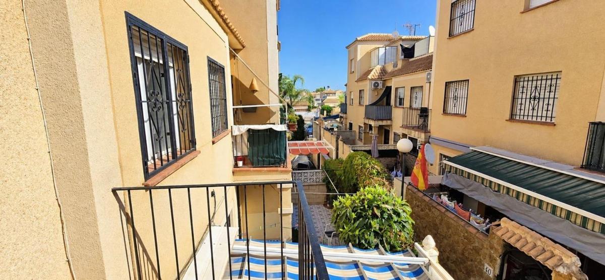 Venta de piso en Piso en Calle Jardin del Mar, Punta Prima, Torrevieja, Torrevieja
photo 5