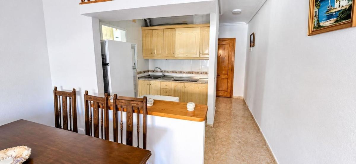 Venta de piso en Piso en Calle San Emigdio, El Molino, Torrevieja, Torrevieja
photo 3