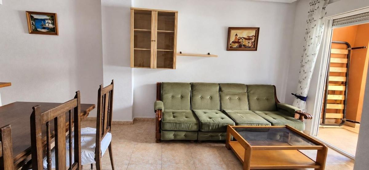 Venta de piso en Piso en Calle San Emigdio, El Molino, Torrevieja, Torrevieja
photo 4