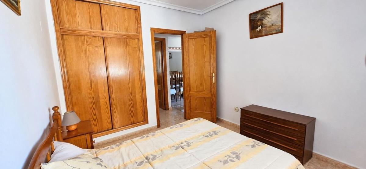 Venta de piso en Piso en Calle San Emigdio, El Molino, Torrevieja, Torrevieja
photo 5