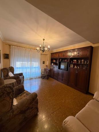 Продажа квартиры на Piso en Calle Isabel la Católica, Barri Eixample, Alcoy / Alcoi, Алкой
photo 1