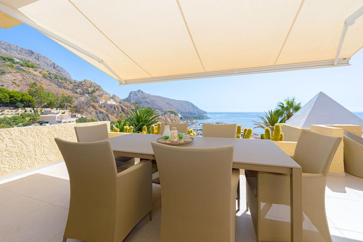 Sale of apartment in Piso en Calle Mirador, 8, Zona de Mascarat, Altea, Altea
photo 2