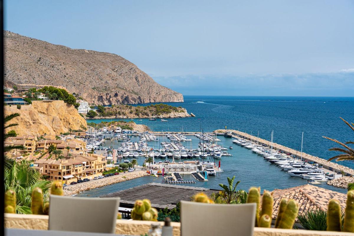 Sale of apartment in Piso en Calle Mirador, 8, Zona de Mascarat, Altea, Altea
photo 3
