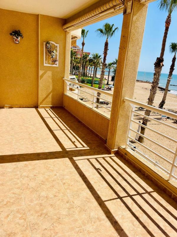 Venta de piso en Piso en Calle Mayor, Gaspar Perrelló, Torrevieja, Torrevieja
photo 3