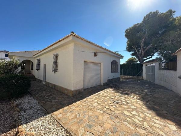 Casa o chalet independiente en Avenida España, La Zenia, Orihuela photo 3