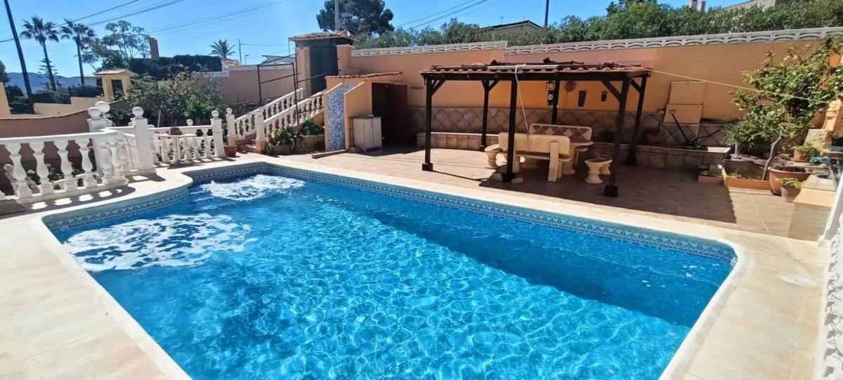 Propiedades en venta y alquiler en España photo 1