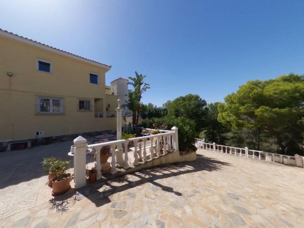 Properties for sale and rent in Spain photo 1