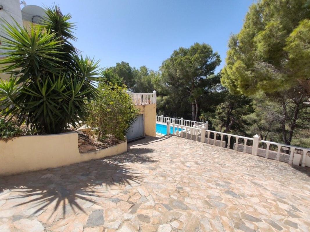 Properties for sale and rent in Spain photo 3