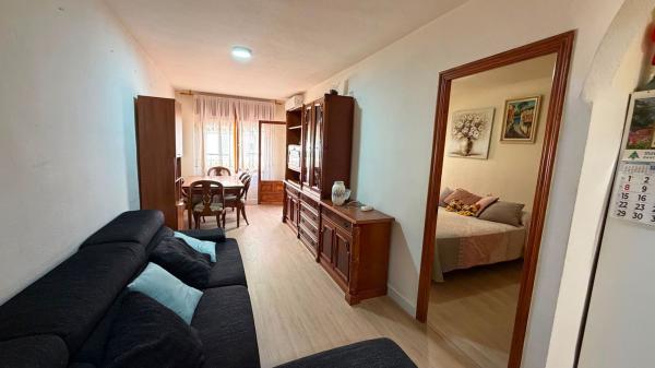 Venta de piso en Piso en Calle Vega Baja del Segura, 29, Playa de los Náufragos, Torrevieja, Torrevieja
 photo 1