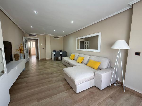 Venta de piso en Piso en Diputada Angela Llinares, Centro Urbano, La Villajoyosa / Vila Joiosa, La Villajoyosa / Vila Joiosa
thumbnail 2