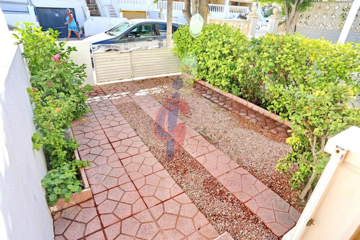 Properties for sale and rent in Spain photo 5