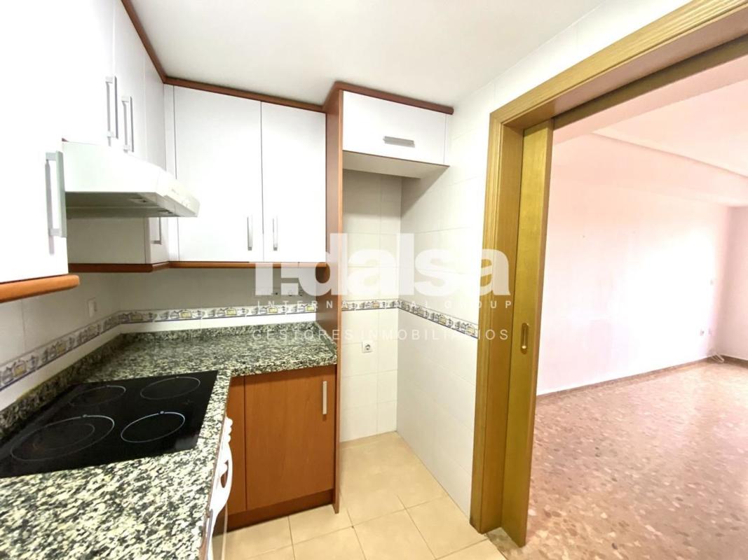 Venta de piso en Piso en Plaza del Alcalde Agatángelo Soler, Garbinet - Parque de las Avenidas, Alicante / Alacant, Alicante / Alacant
photo 4