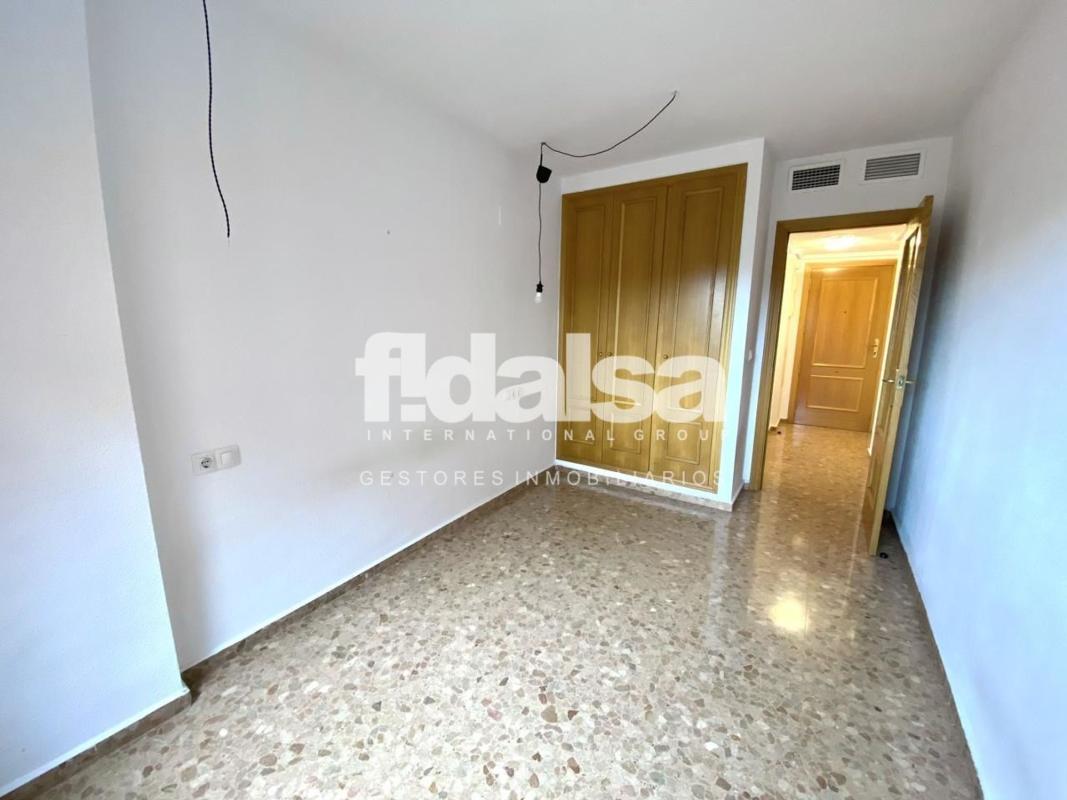 Venta de piso en Piso en Plaza del Alcalde Agatángelo Soler, Garbinet - Parque de las Avenidas, Alicante / Alacant, Alicante / Alacant
photo 5