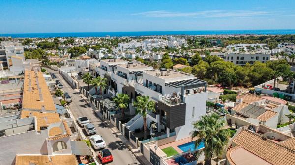 Sale of flat in Piso en Calle Velazquez-villacosta l, 4, Villamartín, Orihuela, Orihuela
 photo 2