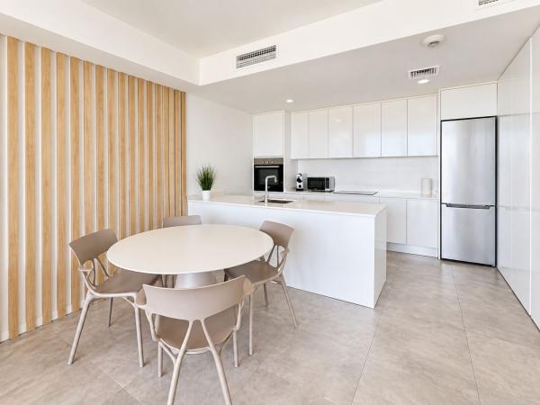 Venta de piso en Piso en Calle de Colombia, 7, Balcón de Finestrat-Terra Marina, Finestrat, Finestrat
 photo 4