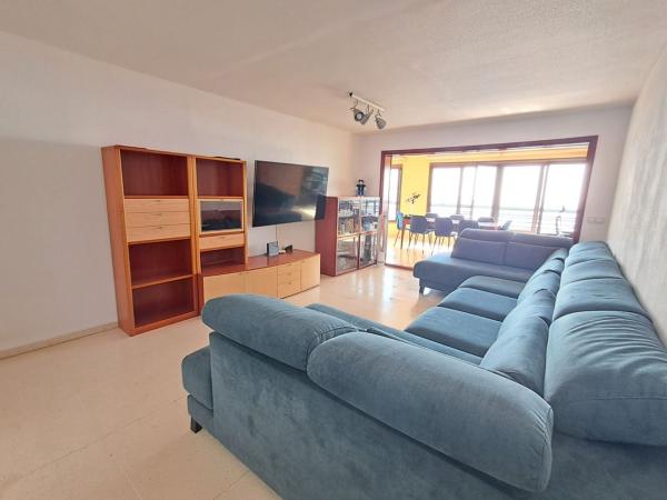 Venta de piso en Piso en Playa de Poniente, Benidorm, Benidorm
thumbnail 3