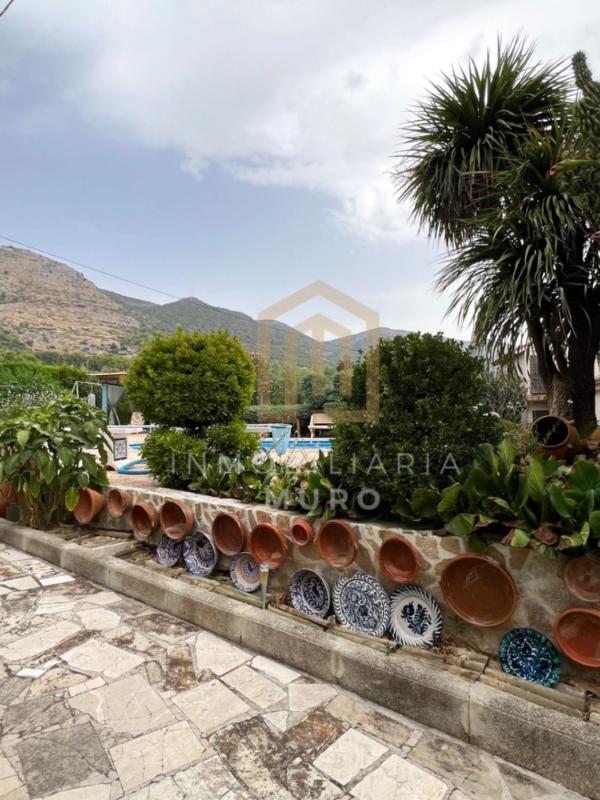 Sale of rural property in , Wall of Alcoy photo 1