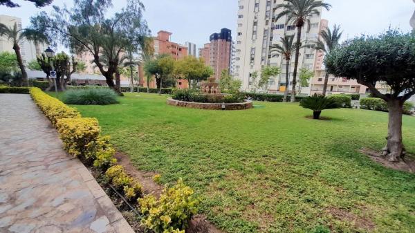 Venta de piso en Piso en Zona Sierra Helada, Benidorm, Benidorm
thumbnail 2