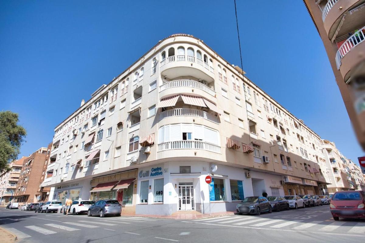 Venta de piso en Piso en El Acequión, Torrevieja, Torrevieja
photo 1