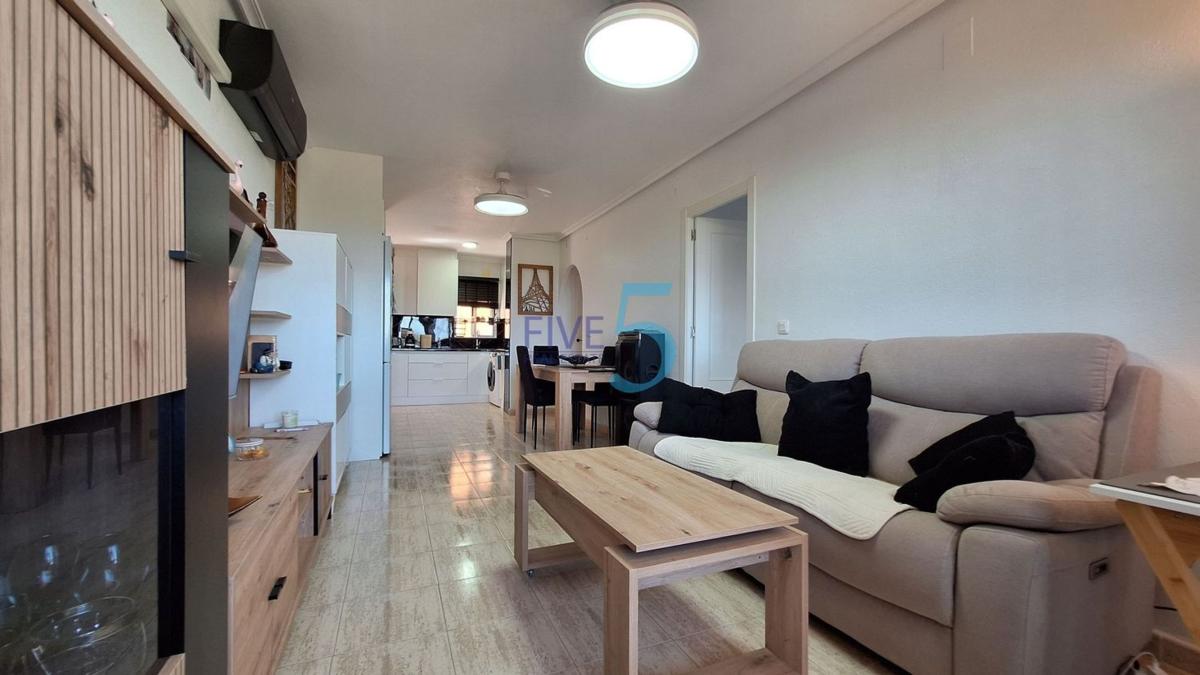 Venta de piso en Piso en La Siesta - El Salado - Torreta, Torrevieja, Torrevieja
 photo 3