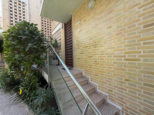 Chalet adosado en Avenida de Cataluña, Cabo de las Huertas, Alicante / Alacant photo 4