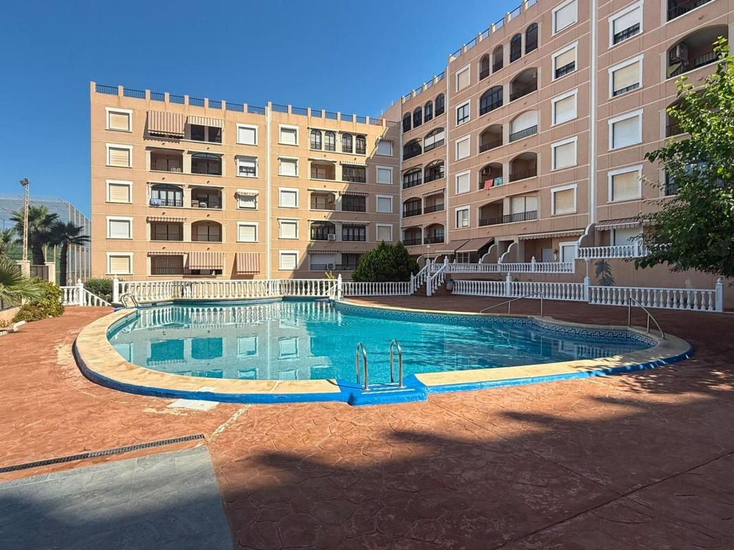 Продажа квартиры на Piso en Calle Miguel de Unamuno, 5, Guardamar Playa, Guardamar del Segura, Гуардамар-дель-Сегура
photo 1