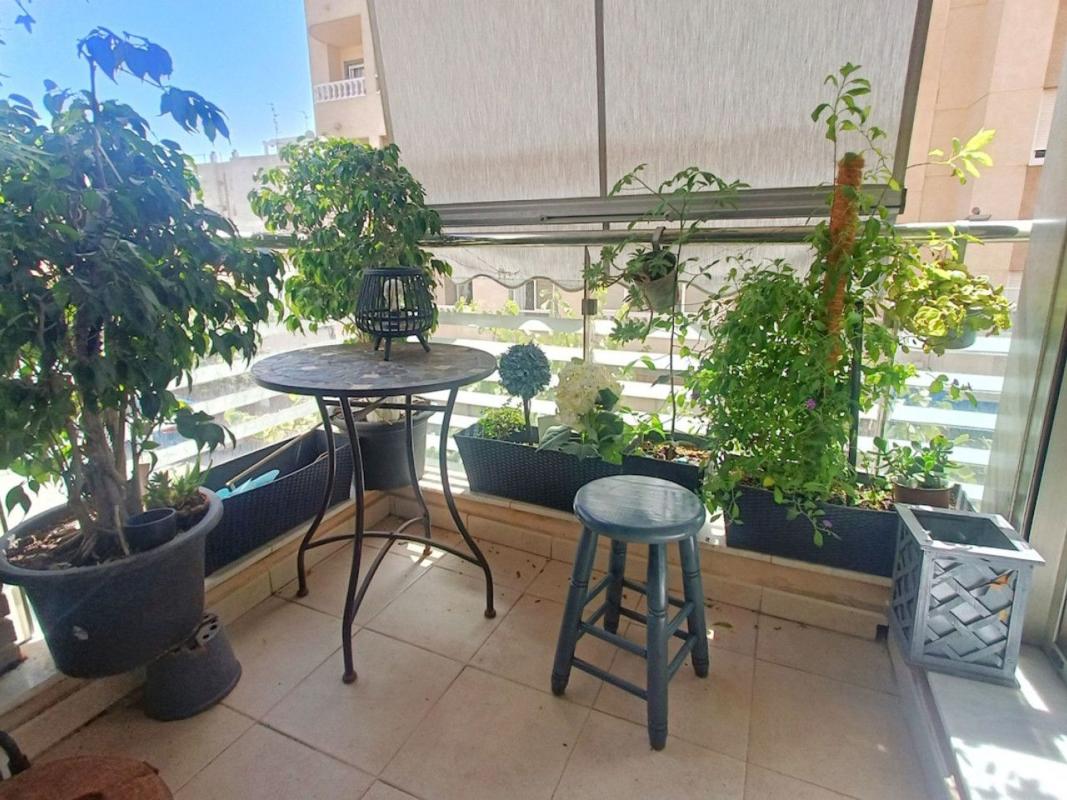 Продажа квартиры на Piso en Calle Campoamor, Puerto Deportivo, Torrevieja, Торревьеха
photo 1
