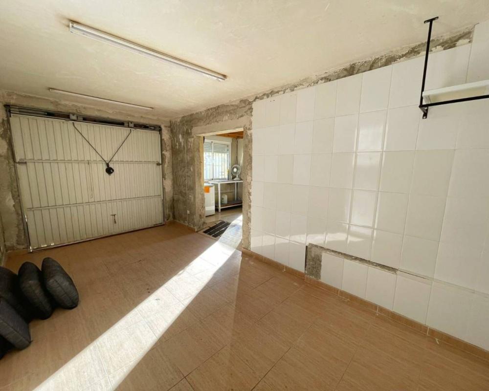 Properties for sale and rent in Spain photo 3