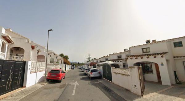 Частный шале на продаже в  Casa o chalet en Calle Polop de la Marina, Alfaz del Pi Pueblo-Urbanizaciones, Alfaz del Pi, Алфаз дель Пи photo 2