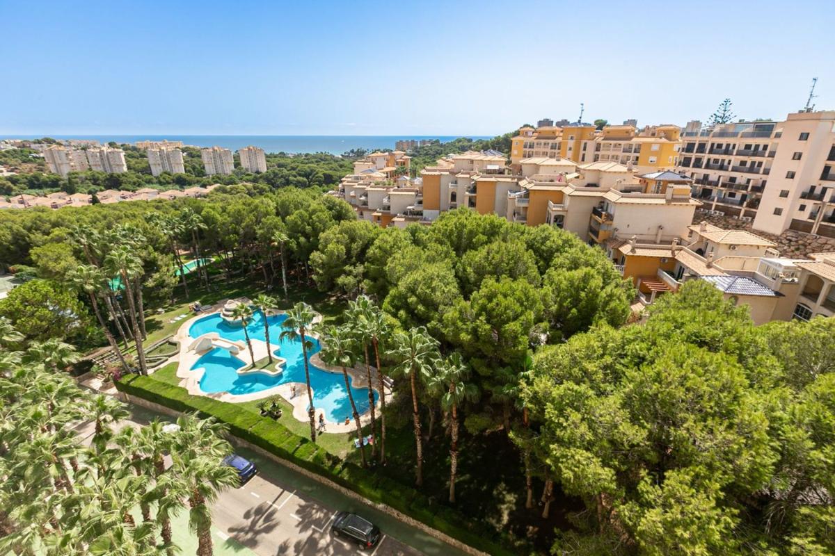 Продажа квартиры на Piso en Dehesa de Campoamor, Orihuela, Ориуэла
photo 1
