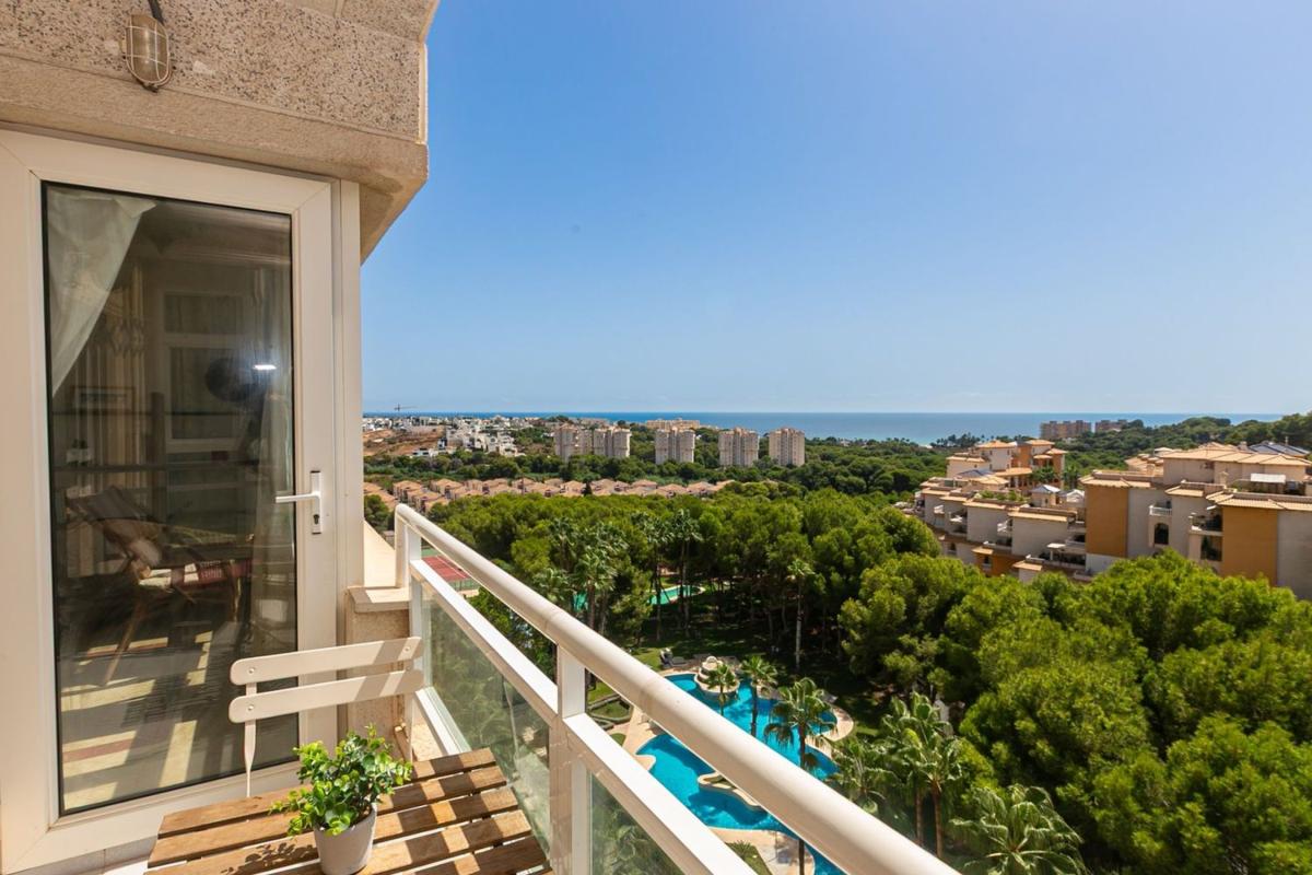 Продажа квартиры на Piso en Dehesa de Campoamor, Orihuela, Ориуэла
photo 3