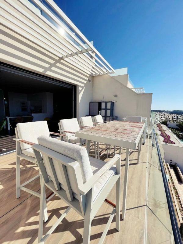 Sale of apartment in Piso en Las Colinas Golf, Orihuela, Orihuela
 photo 2