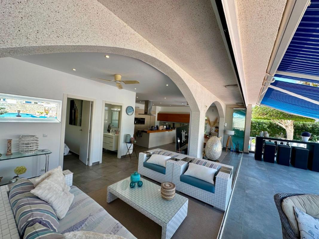 Properties for sale and rent in Spain photo 4