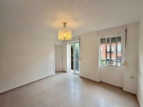 Piso en venta en  Piso en Benalúa, Alicante / Alacant, Alicante / Alacant photo 1