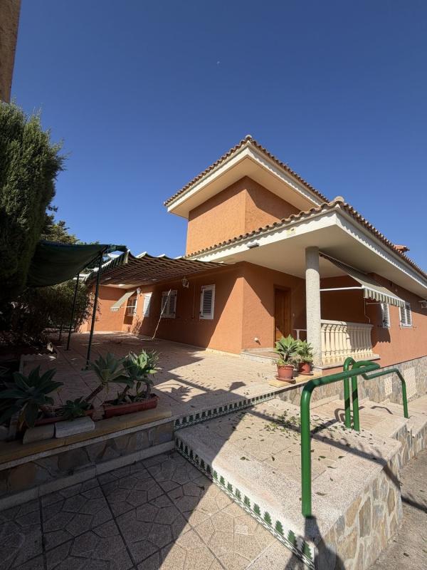 Propiedades en venta y alquiler en España photo 2