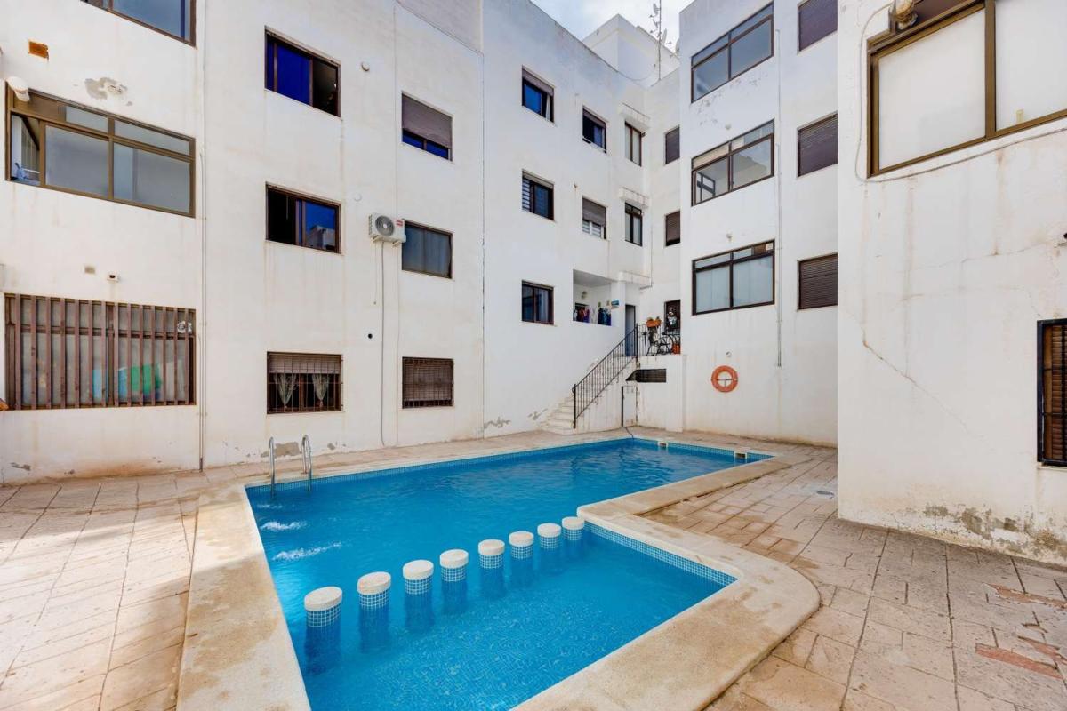 Продажа квартиры на Piso en Calle el Calvario, Centro, San Miguel de Salinas, Сан-Мигель-де-Салинас
photo 5