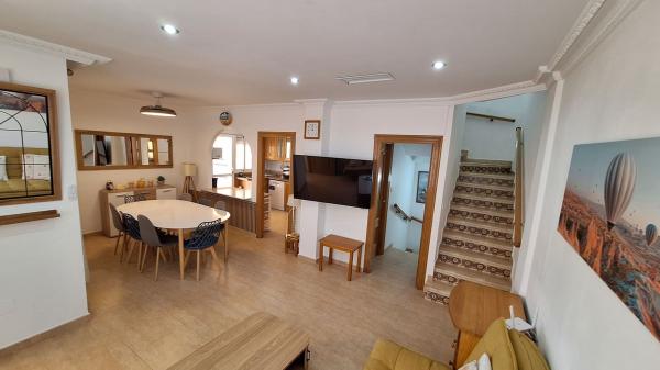 Chalet pareado en Maladeta, 14, Punta Prima, Orihuela photo 4